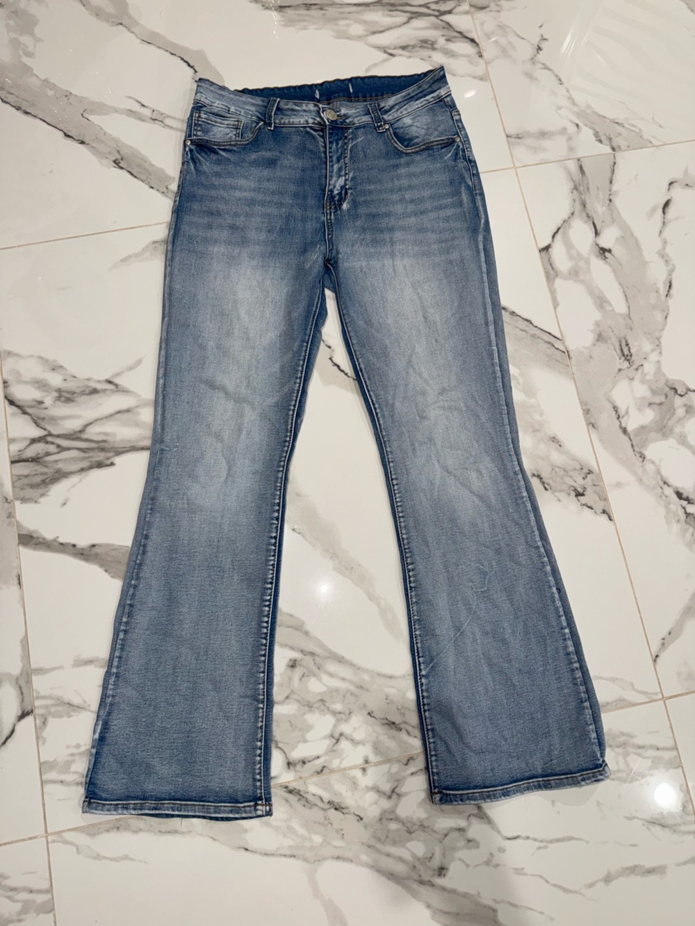 Old Navy Women's Medium Wash Skinny Flare Jeans